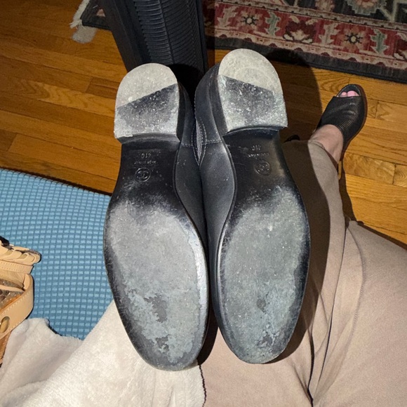 Black Chanel Chelsea boot - Picture 2 of 6